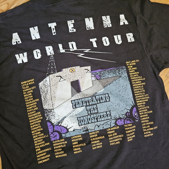 ZZ Top Antenna World Tour T shirt - Picture 3 of 3